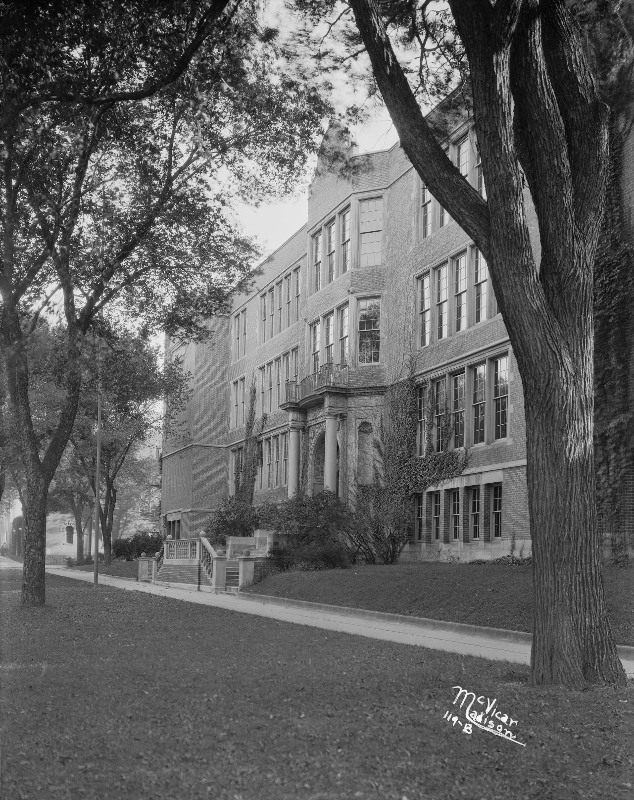 Central High School Entrance